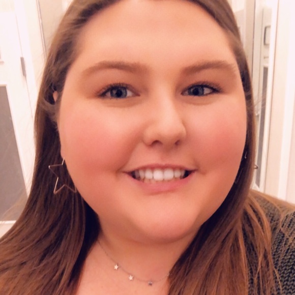 Meet your Posher, Saige - Picture 1 of 1